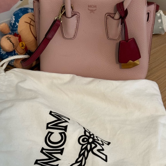 MCM Milla Mini Bag - Picture 4 of 6